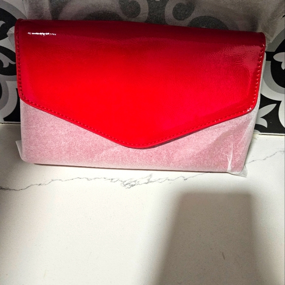 Steve Maddden VALA RED PATENT HEELS size 9 & BWORLDLY RED PATENT 18109298 Clutch - Picture 10 of 16
